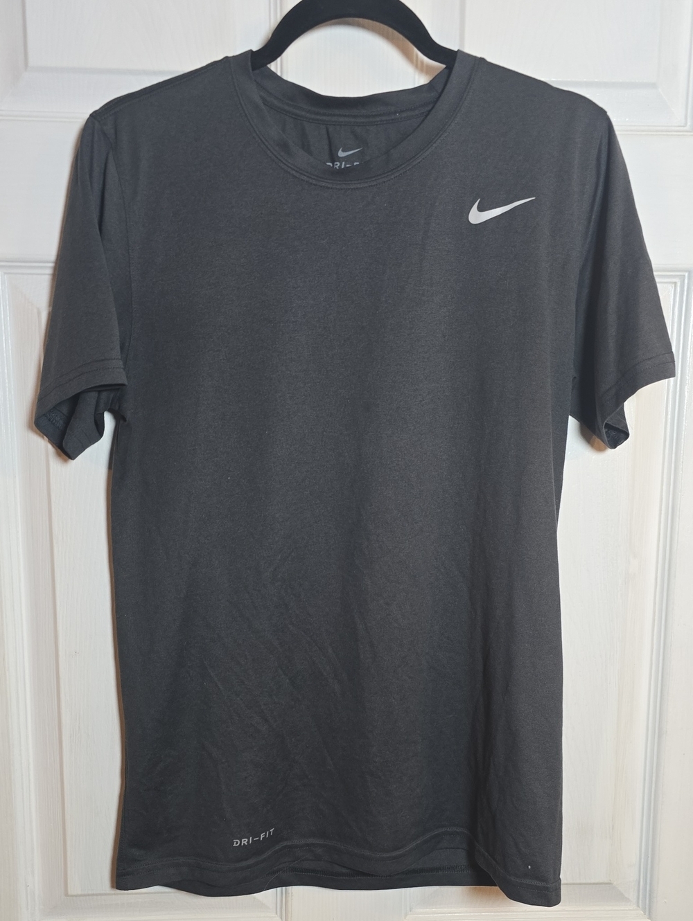 Nike Womens S Small Black Short Sleeve Dri-FIT Tee with White Swoosh